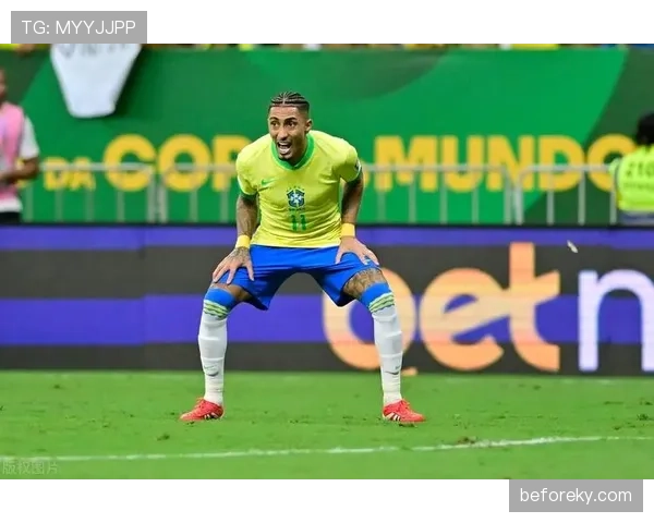 拉菲尼亚：现代左脚边锋的战术角色与数据解析