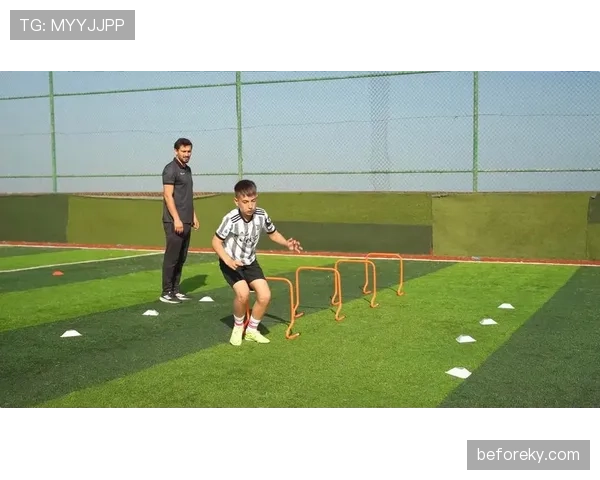 假动作在足球规则中的判罚标准与裁判执行细节解析