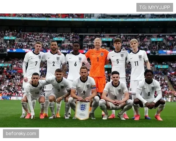 帕尔默与萨卡之争：英格兰右路主力位置的关键差异